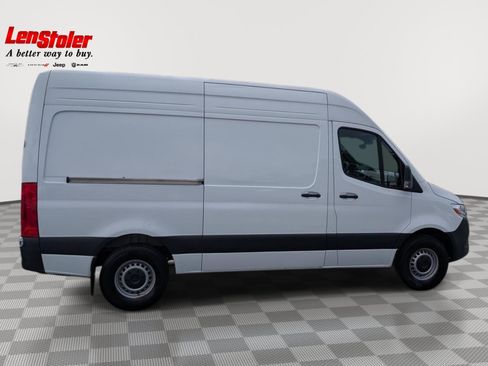 Used 2025 Mercedes-Benz Sprinter 2500 image 6