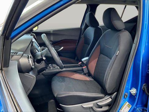 Certified 2023 Nissan Kicks SR FWD image 8
