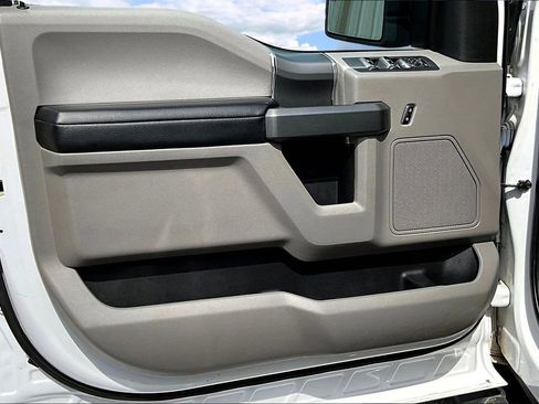 Used 2016 Ford F150 XLT w/ Equipment Group 302A Luxury RWD image 23