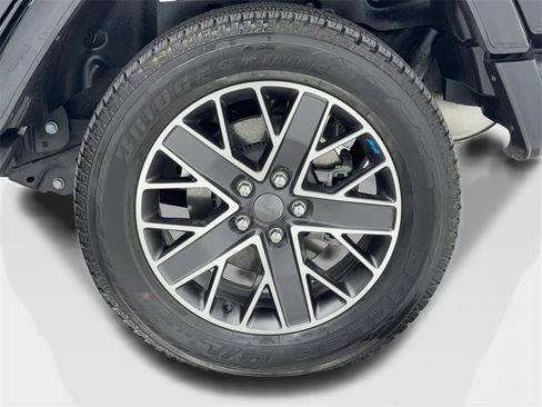 Used 2023 Jeep Wrangler Unlimited Sahara w/ Cold Weather Group image 61