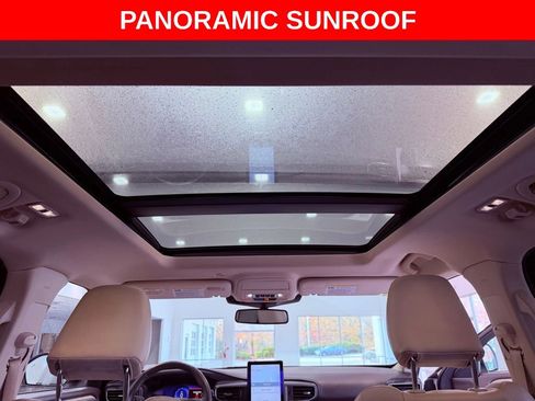 Used 2020 Ford Explorer Platinum w/ Premium Technology Package image 9