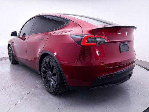 Used 2024 Tesla Model Y Performance image 13