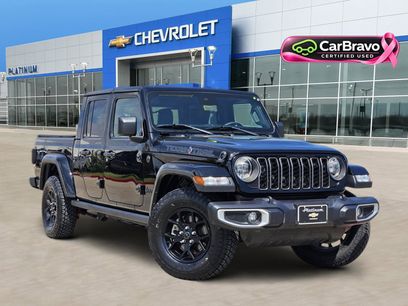 Used 2024 Jeep Gladiator Overland