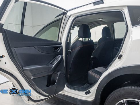 Used 2020 Subaru Crosstrek 2.0i Premium w/ Moonroof Package 2 image 25