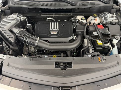 Certified 2024 Cadillac XT6 Luxury AWD/4WD image 12