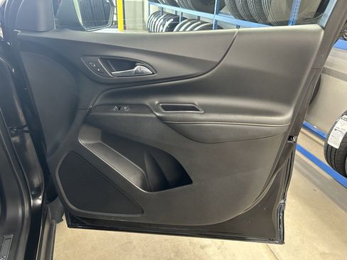 Used 2020 Chevrolet Equinox Premier w/ Premier Redline Edition image 18