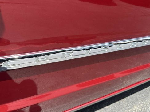 Used 2016 Chrysler Town & Country Touring w/ Driver Convenience Group FWD image 86