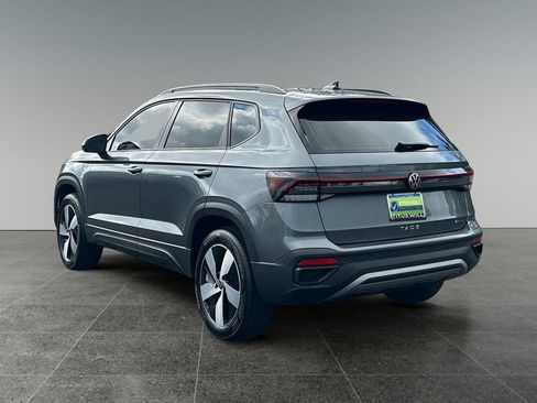 Used 2025 Volkswagen Taos S AWD/4WD image 5