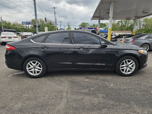 Used 2015 Ford Fusion SE FWD image 15