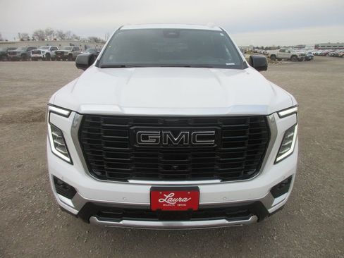 New 2026 GMC Yukon XL Denali w/ Denali Reserve Package image 10
