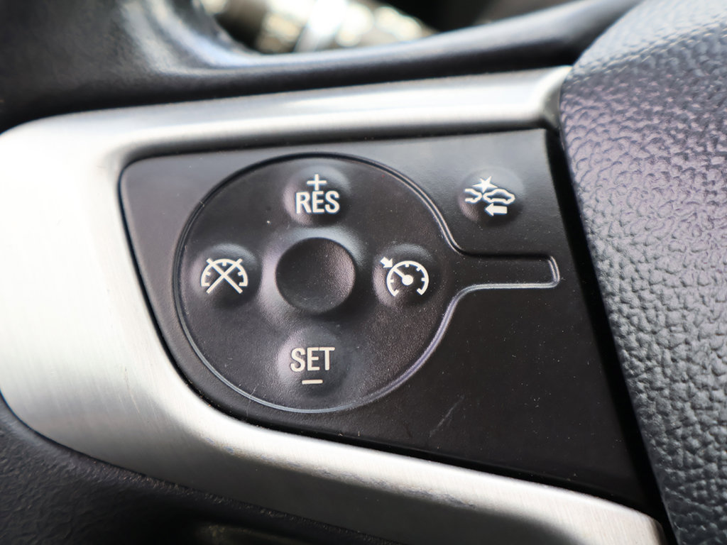 Used 2020 GMC Acadia SLT w/ Driver Alert Package II FWD image 40