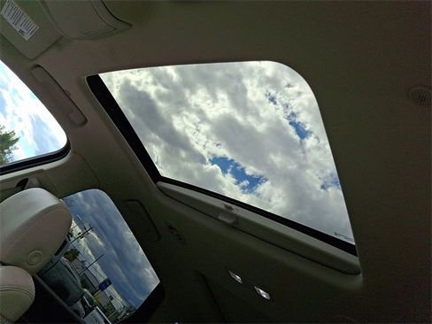 Certified 2022 Buick Enclave Essence w/ Experience Buick Package image 16