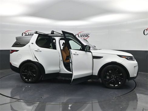 Used 2019 Land Rover Discovery HSE Luxury image 30