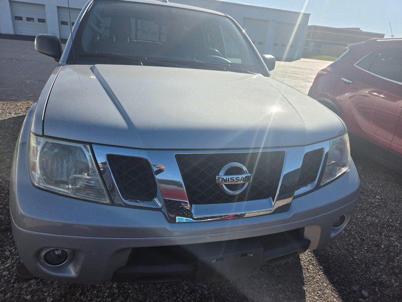 Used 2018 Nissan Frontier SV w/ Value Truck Package AWD/4WD image 3