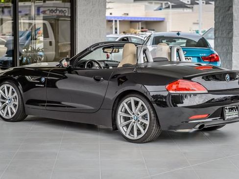 Used 2011 BMW Z4 sDrive35i RWD image 12