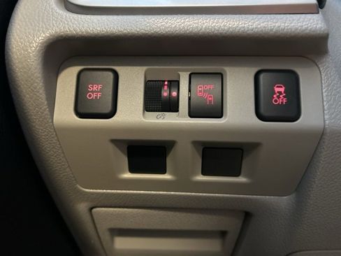 Used 2018 Subaru Forester 2.5i Premium image 16