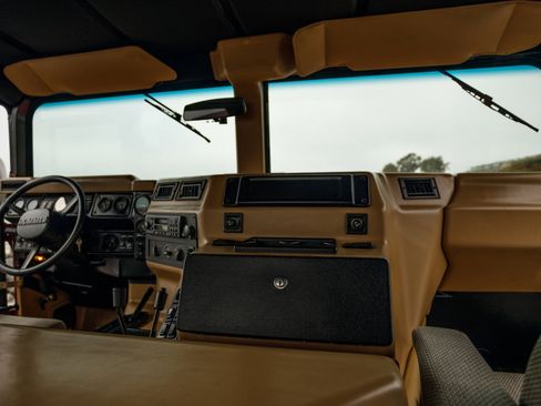 Used 1998 HUMMER H1 4-Door Open Top image 37