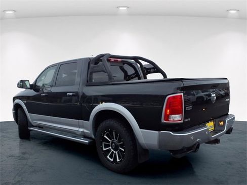 Used 2017 RAM 1500 Laramie w/ Convenience Group image 10