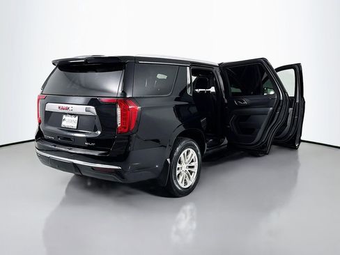 Used 2022 GMC Yukon SLT w/ SLT Luxury Package image 23