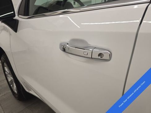 Used 2025 Chevrolet Silverado 1500 LTZ AWD/4WD image 19