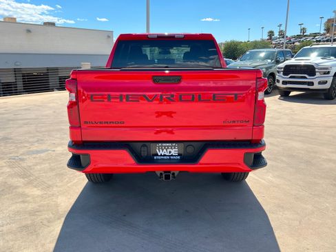 New 2026 Chevrolet Silverado 1500 Custom w/ LPO, Dark Essentials Package AWD/4WD image 5