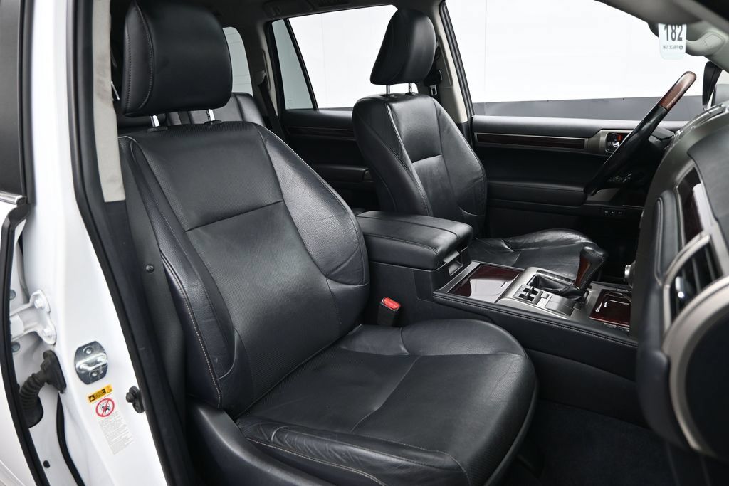 Used 2016 Lexus GX 460 w/ Premium Package AWD/4WD image 25