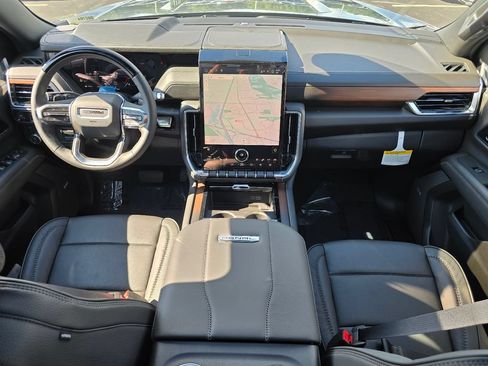 New 2026 GMC Yukon Denali w/ Denali Reserve Package AWD/4WD image 38