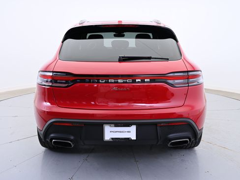 Used 2025 Porsche Macan image 6