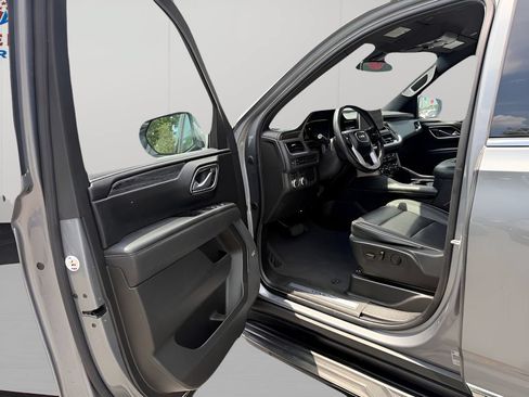 Used 2022 GMC Yukon XL SLT AWD/4WD image 31