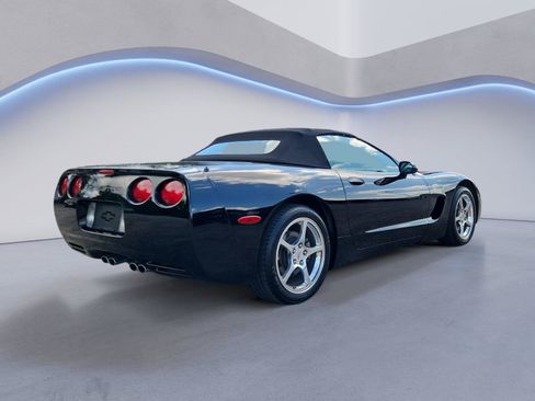 Used 2002 Chevrolet Corvette Convertible w/ Preferred Equipment Group2 RWD image 3