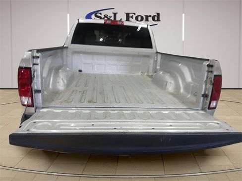 Used 2016 RAM 2500 Tradesman w/ Chrome Appearance Group image 20