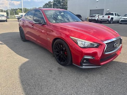 Used 2018 INFINITI Q50 Red Sport 400 w/ Sensory Package (Sport) RWD image 2