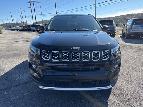 Used 2024 Jeep Compass Limited image 2