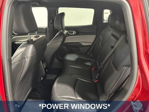 Used 2025 Jeep Compass Limited AWD/4WD image 10
