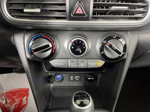 Used 2019 Hyundai Kona SE FWD image 28