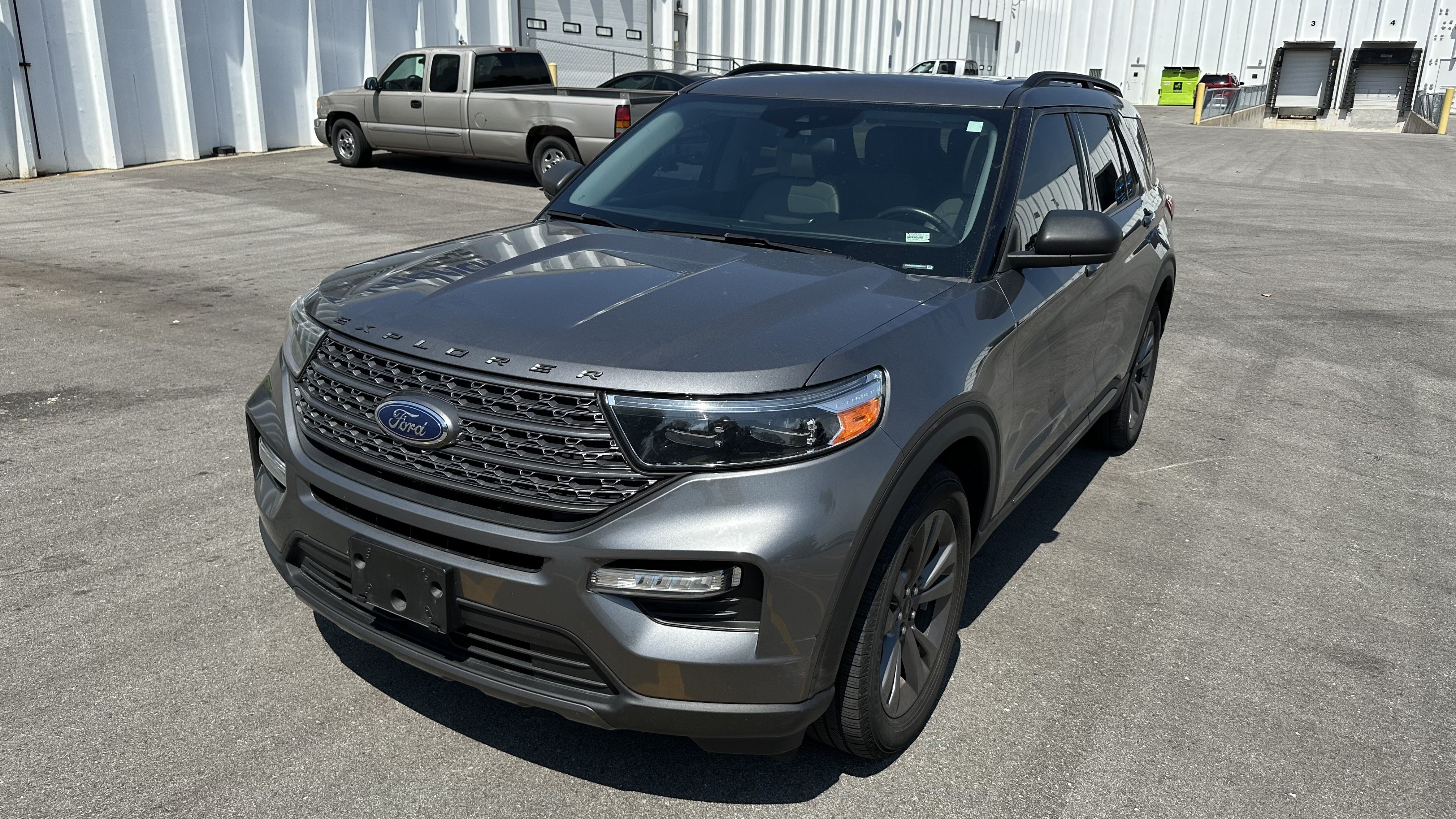 Used 2021 Ford Explorer XLT w/ Equipment Group 202A AWD/4WD image 5