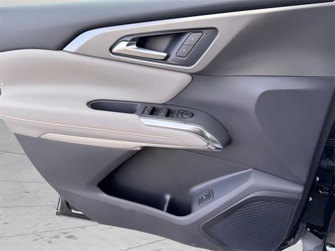 New 2026 Chevrolet Traverse LT w/ Driver Confidence Package image 21