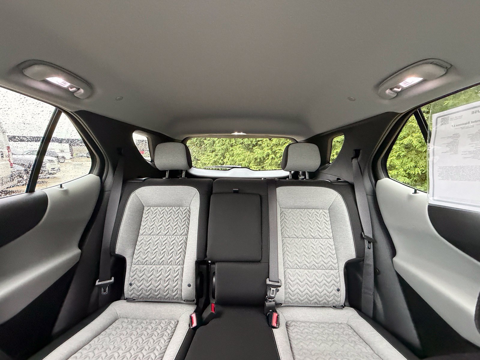 Used 2024 Chevrolet Equinox LT FWD image 3