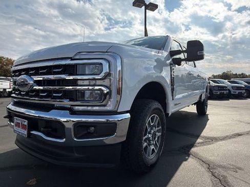 New 2026 Ford F350 Lariat w/ FX4 Off-Road Package image 9