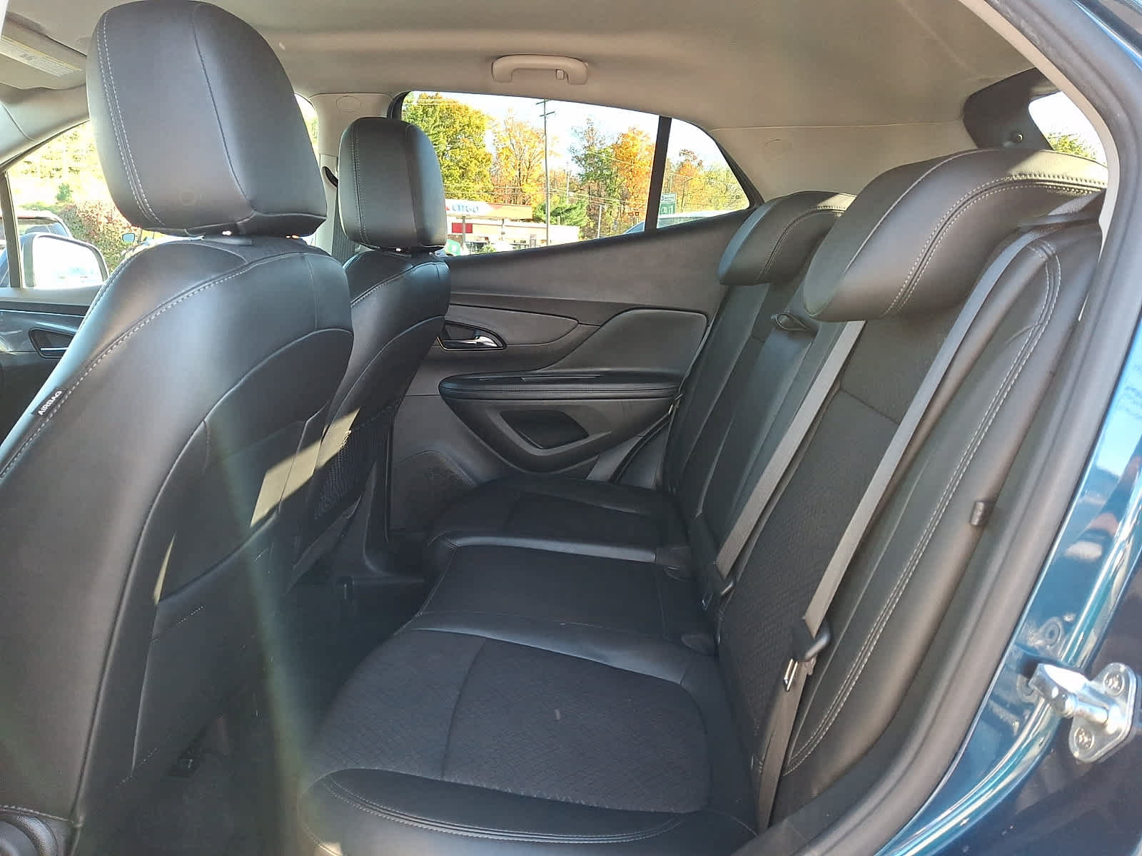Used 2019 Buick Encore Preferred AWD/4WD image 11