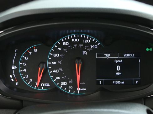 Used 2022 Chevrolet Trax LT w/ LT Convenience Package image 16