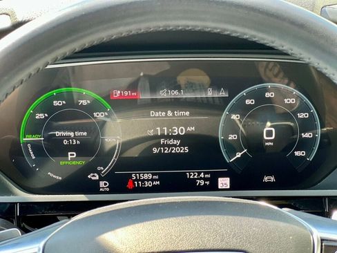 Used 2019 Audi e-tron Prestige w/ Prestige Package image 19