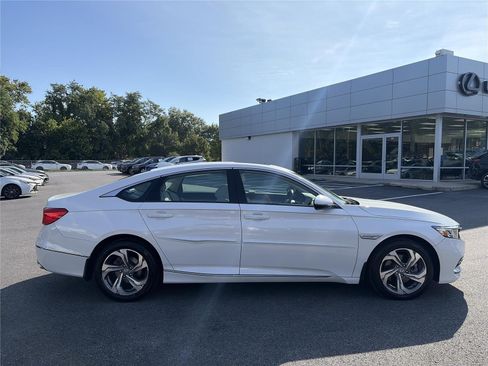 Used 2018 Honda Accord EX-L image 6