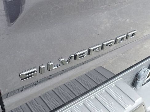 Used 2023 Chevrolet Silverado 1500 Custom Trail Boss w/ 2.7L Blackout Package AWD/4WD image 30