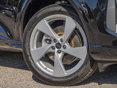 New 2025 Audi Q5 Premium Plus