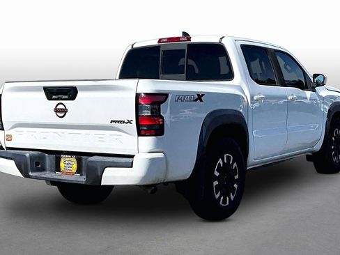 Used 2022 Nissan Frontier Pro-X RWD image 2