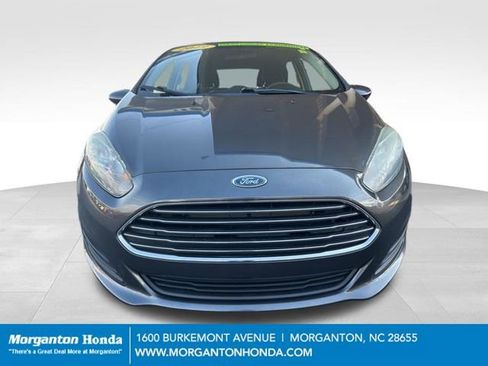 Used 2019 Ford Fiesta SE image 2