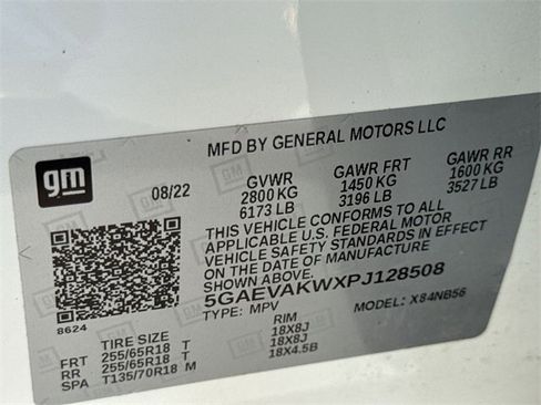 Used 2023 Buick Enclave Essence image 32