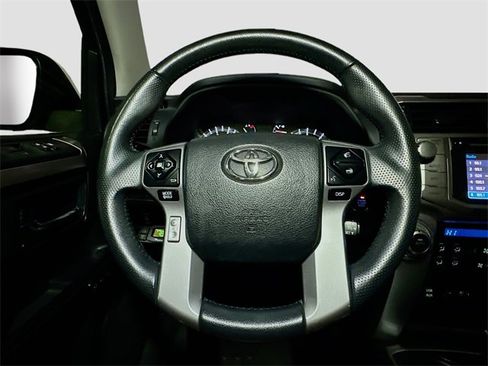 Used 2016 Toyota 4Runner Limited image 10
