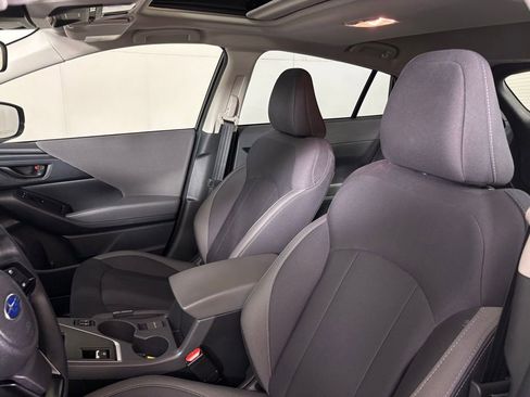 Used 2025 Subaru Crosstrek 2.0i Premium AWD/4WD image 19